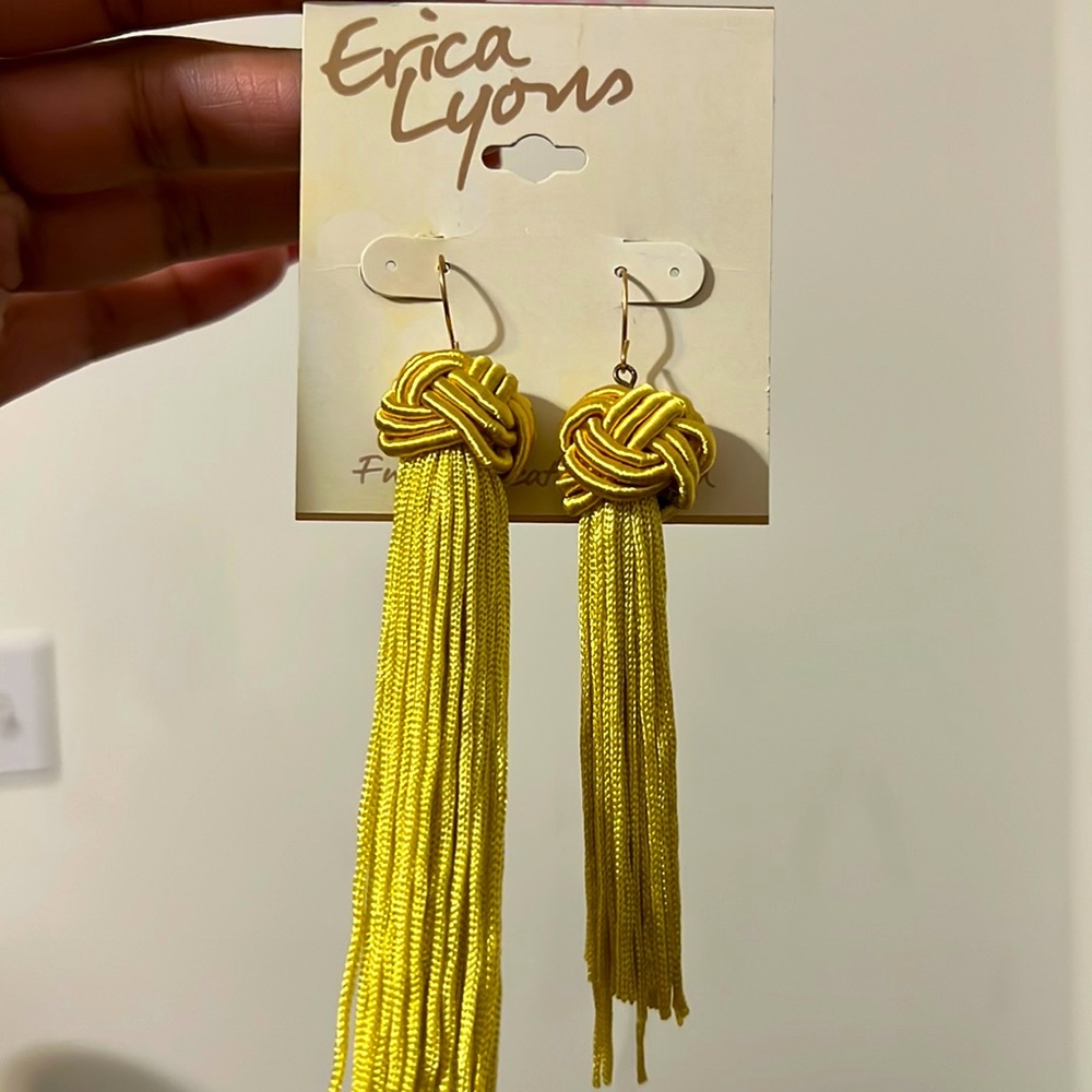 Gold dangle errings